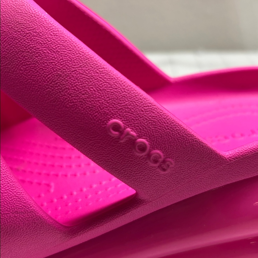 Crocs WOMEN'S MEGA CRUSH TRIPLE STRAP Pink Crush Size 5M Or 7W - Picture 2 of 11